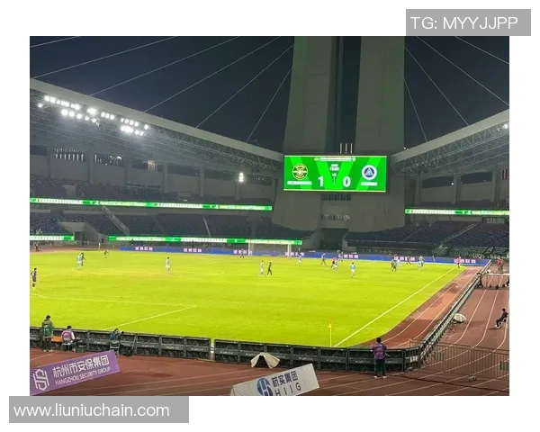 以足球球星招牌姿势为灵感探寻激情与荣耀交织的绿茵时刻 以足球球星招牌姿势为灵感探寻激情与荣耀交织的绿茵时刻