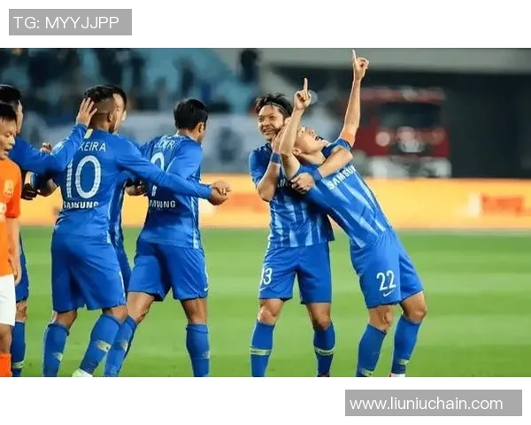 纹身与球场传奇结合足球明星独特魅力与个性化表达 纹身与球场传奇结合足球明星独特魅力与个性化表达