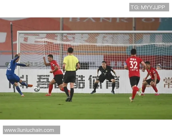 马里足球明星的崛起之路 从青训到世界赛场的辉煌历程 马里足球明星的崛起之路 从青训到世界赛场的辉煌历程